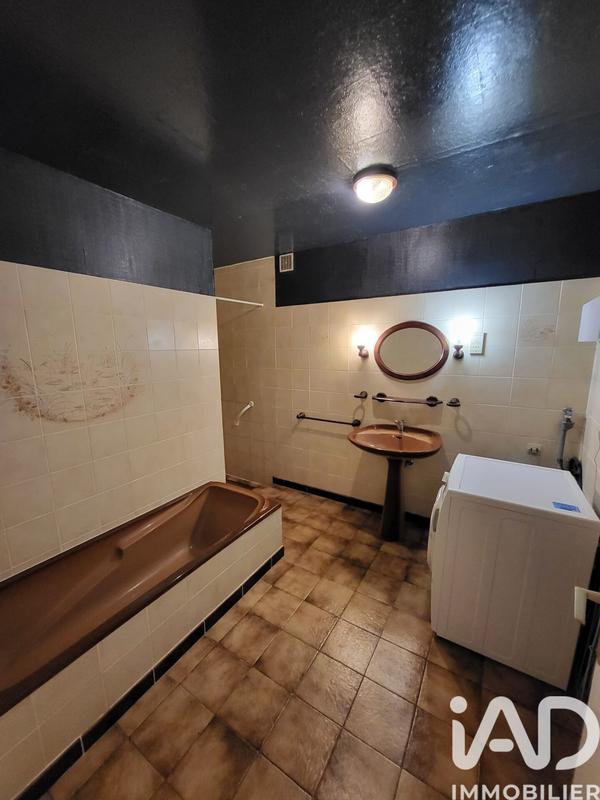 Maison - 165 m² - 8 pièces