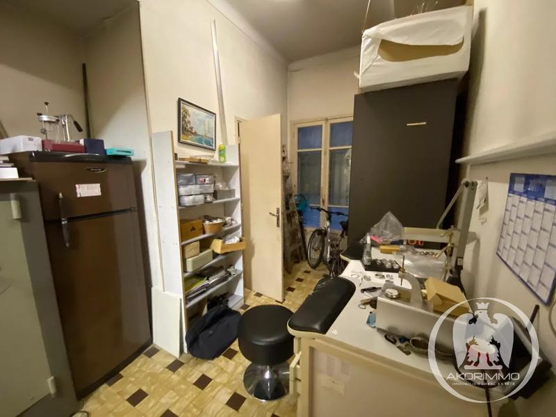 Local commercial - 72 m² - 3 pièces