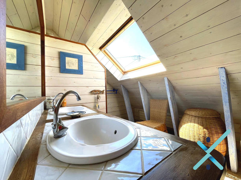 Maison - 280 m² - 11 pièces