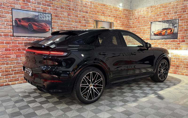 Porsche Cayenne Coupé 3.0 V6 E-Hybrid 470