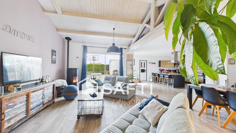 Maison - 150 m² - 7 pièces