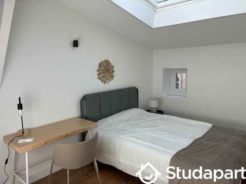 Chambre - 11 m² - 1 pièce