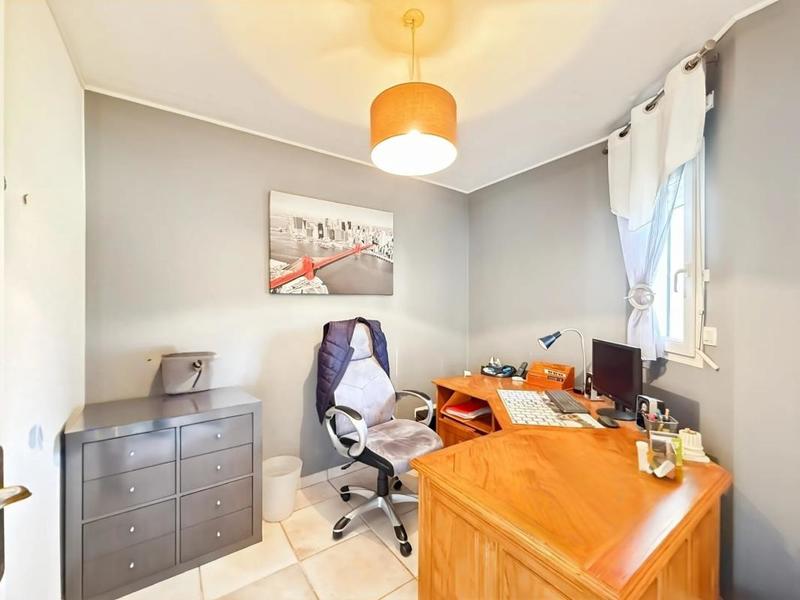 Maison - 140 m² - 8 pièces