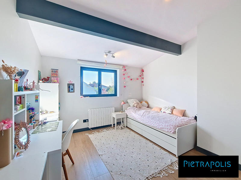 Maison - 140 m² - 5 pièces