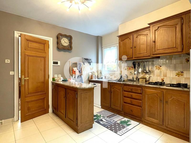 Maison - 178 m² - 6 pièces