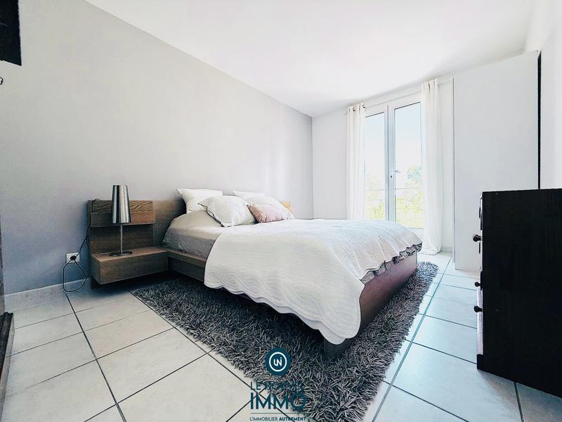 Villa - 180 m² - 5 pièces