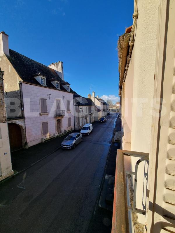 Local d'activités - 79 m² - 1 pièce