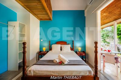 Maison - 270 m² - 13 pièces