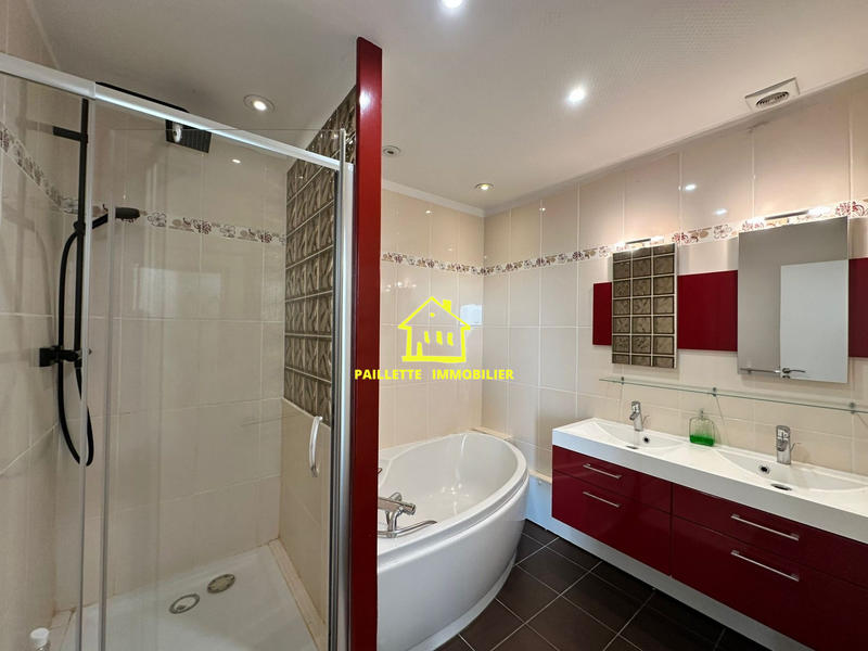 Appartement - 132 m² - 5 pièces