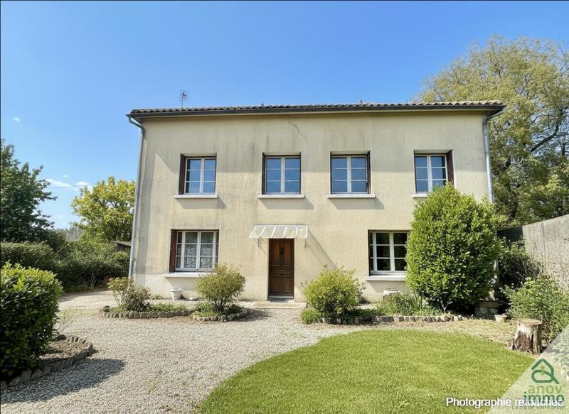 Maison - 122 m² - 2 pièces