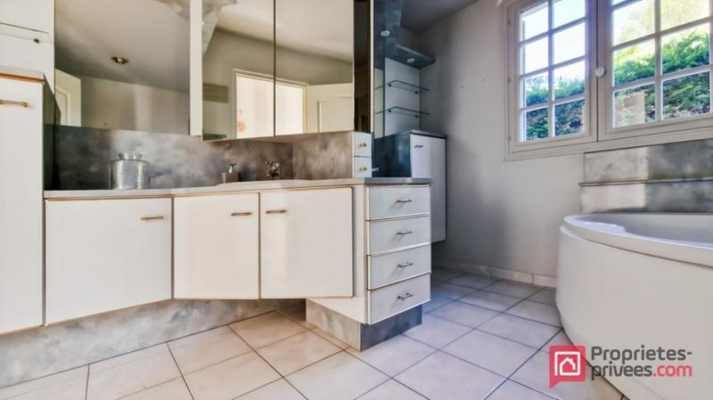 Maison - 139 m² - 5 pièces