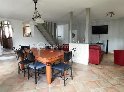 Maison - 150 m² - 7 pièces
