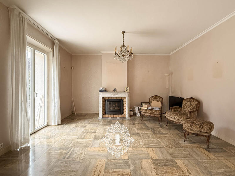 Maison - 170 m² - 6 pièces