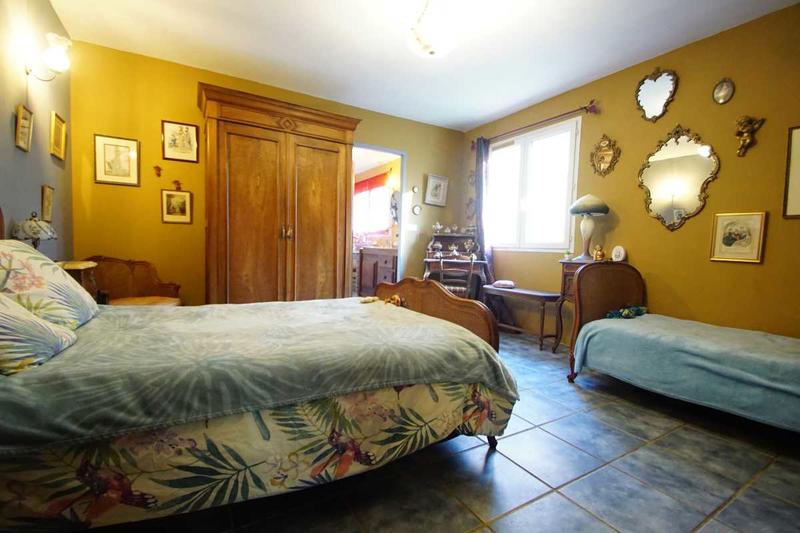 Viager - Ferme - 230 m² - 10 pièces