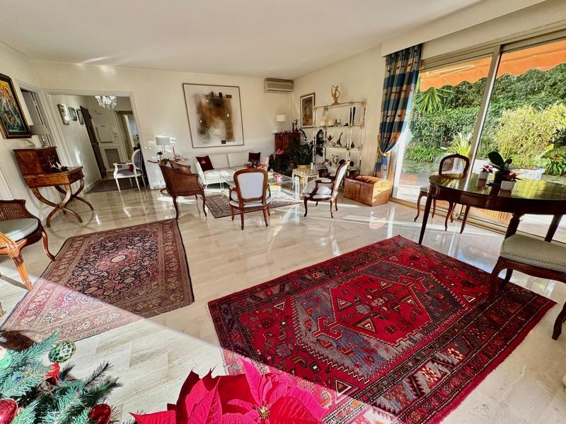 Appartement - 100 m² - 4 pièces