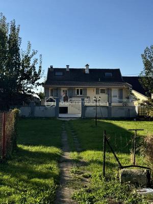 Demeure - 127 m² - 5 pièces