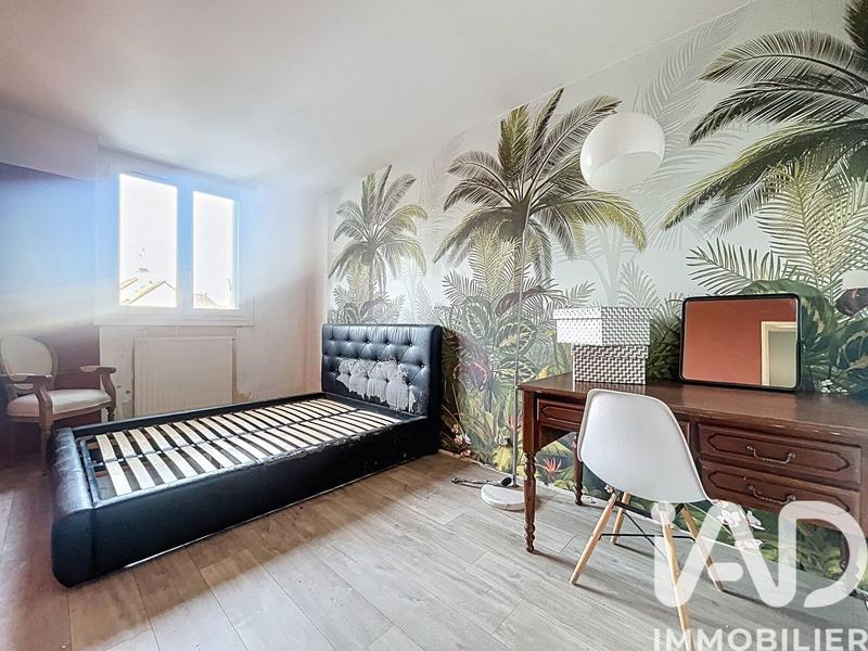 Appartement - 96 m² - 5 pièces