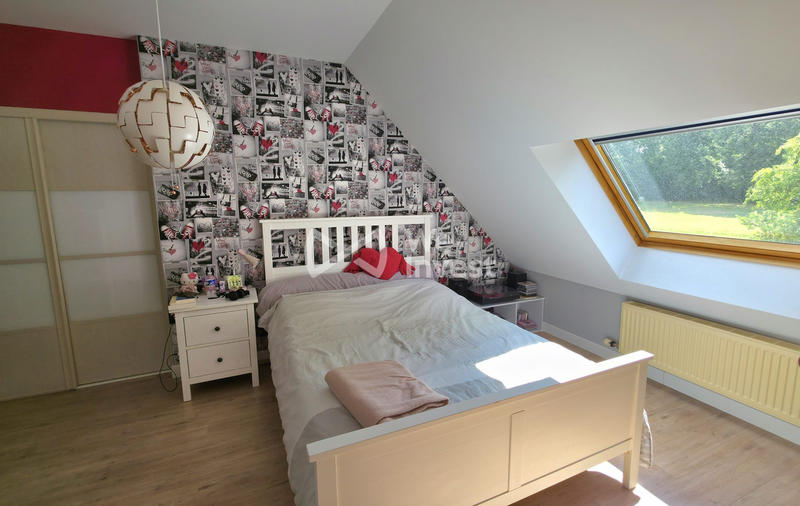 Maison - 180 m² - 7 pièces