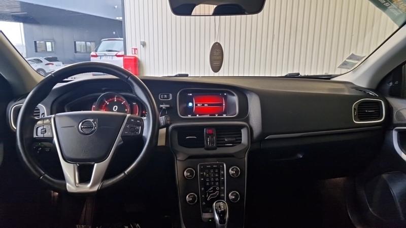 Volvo V40 Cross Country D2 120 Geartronic 6 Summum