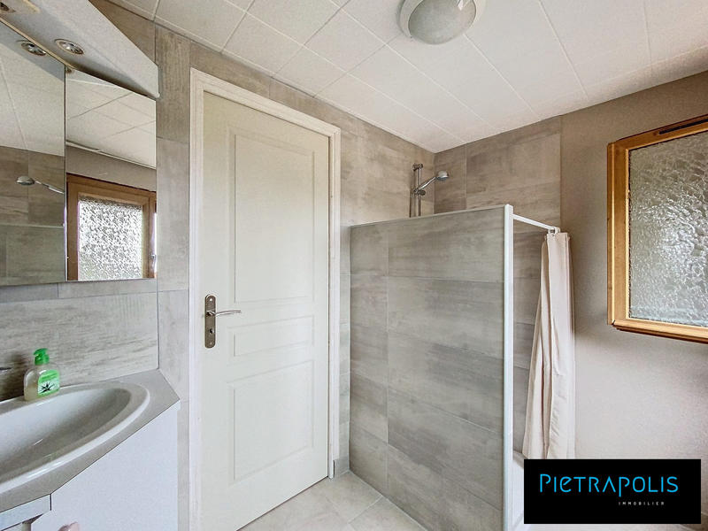 Maison - 198 m² - 6 pièces