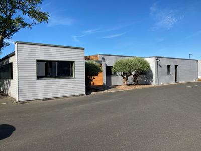 Local d'activité / Entrepôt - 900 m²