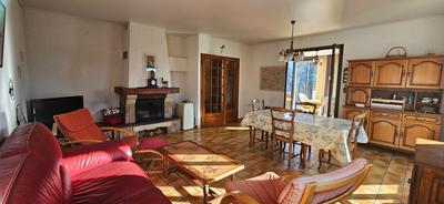 Maison - 93 m² - 4 pièces