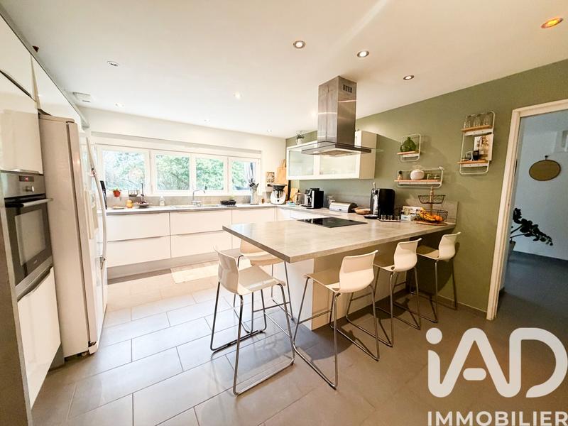 Maison - 333 m² - 7 pièces