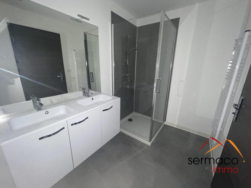 Appartement - 111 m² - 3 pièces