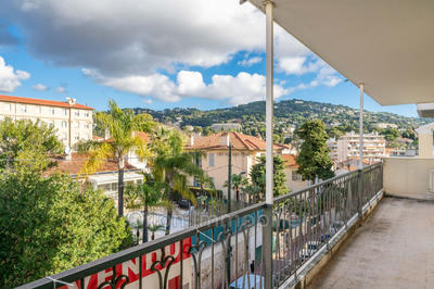 Appartement - 86 m² - 4 pièces