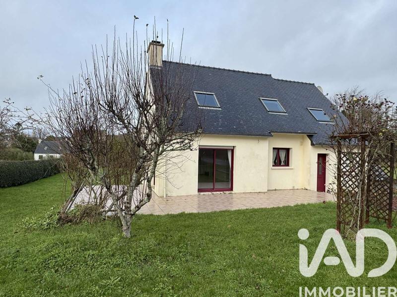 Maison - 96 m² - 6 pièces