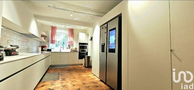 Maison - 280 m² - 5 pièces