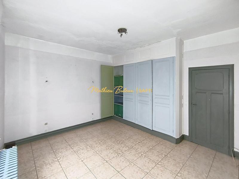 Maison - 180 m² - 7 pièces