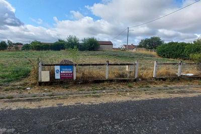 Terrain constructible - 749 m²