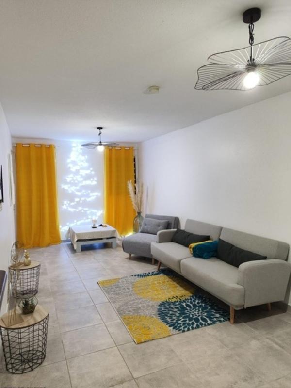 Appartement - 80 m² - 3 pièces