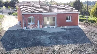 Maison - 92 m² - 5 pièces