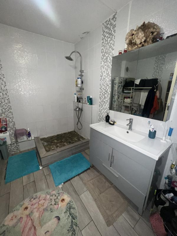 Appartement - 90 m² - 3 pièces