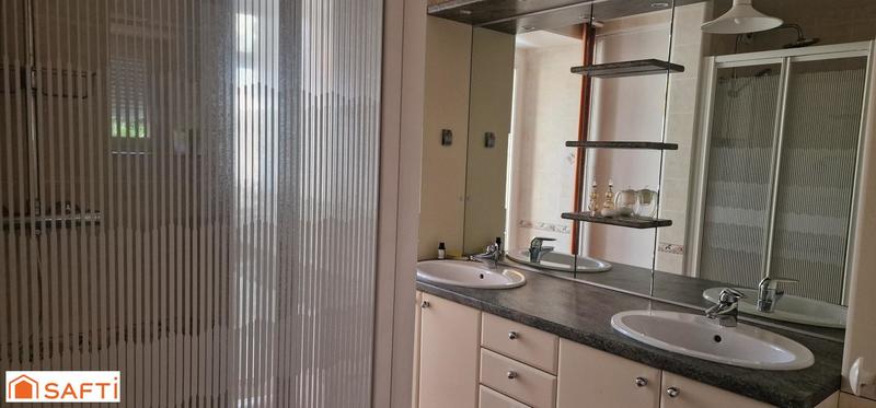 Maison - 167 m² - 6 pièces