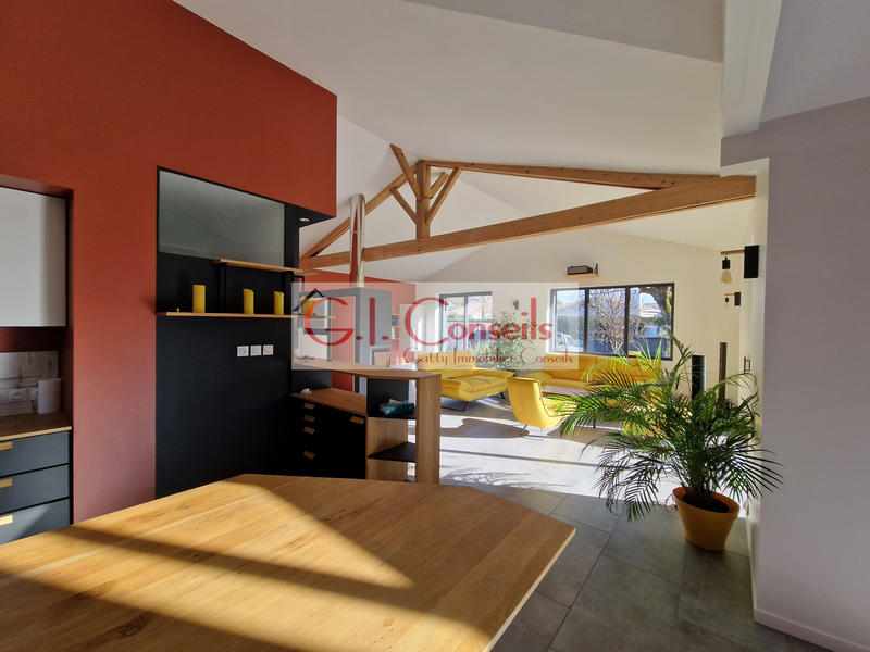 Maison - 165 m² - 7 pièces