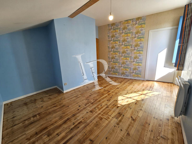 Maison - 121 m² - 5 pièces