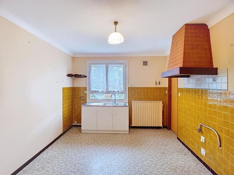 Appartement - 94 m² - 4 pièces