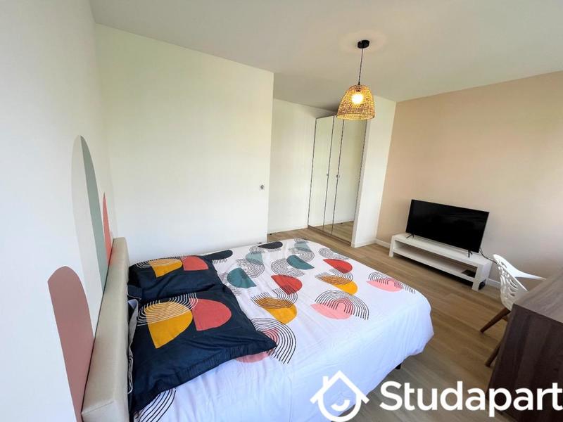 Chambre - 10 m² - 1 pièce