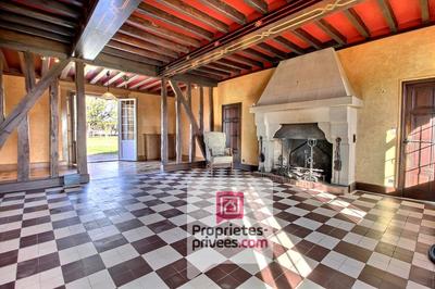 Propriété - 480 m² - 15 pièces