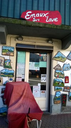 Emaux Sur Lave