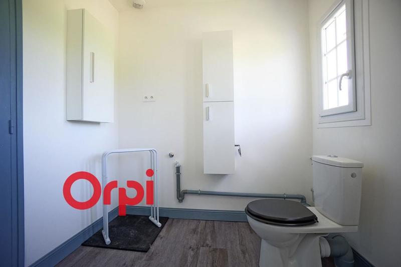 Maison - 225 m² - 7 pièces