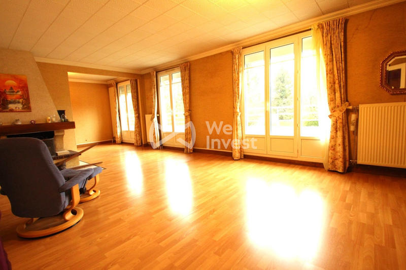 Maison - 275 m² - 6 pièces