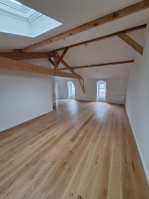 Appartement - 97 m² - 4 pièces