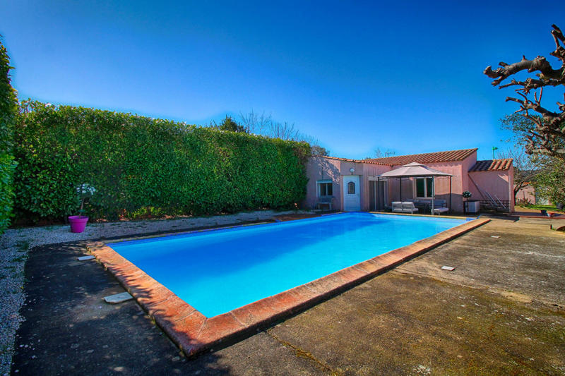 Villa - 190 m² - 9 pièces