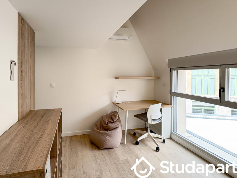 Chambre - 15 m² - 1 pièce