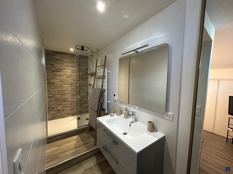 Maison - 180 m² - 5 pièces