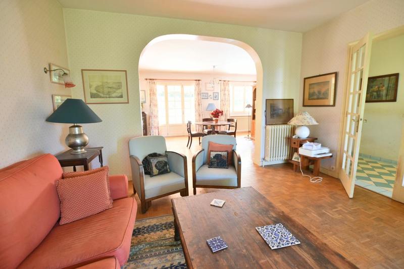 Maison - 200 m² - 6 pièces